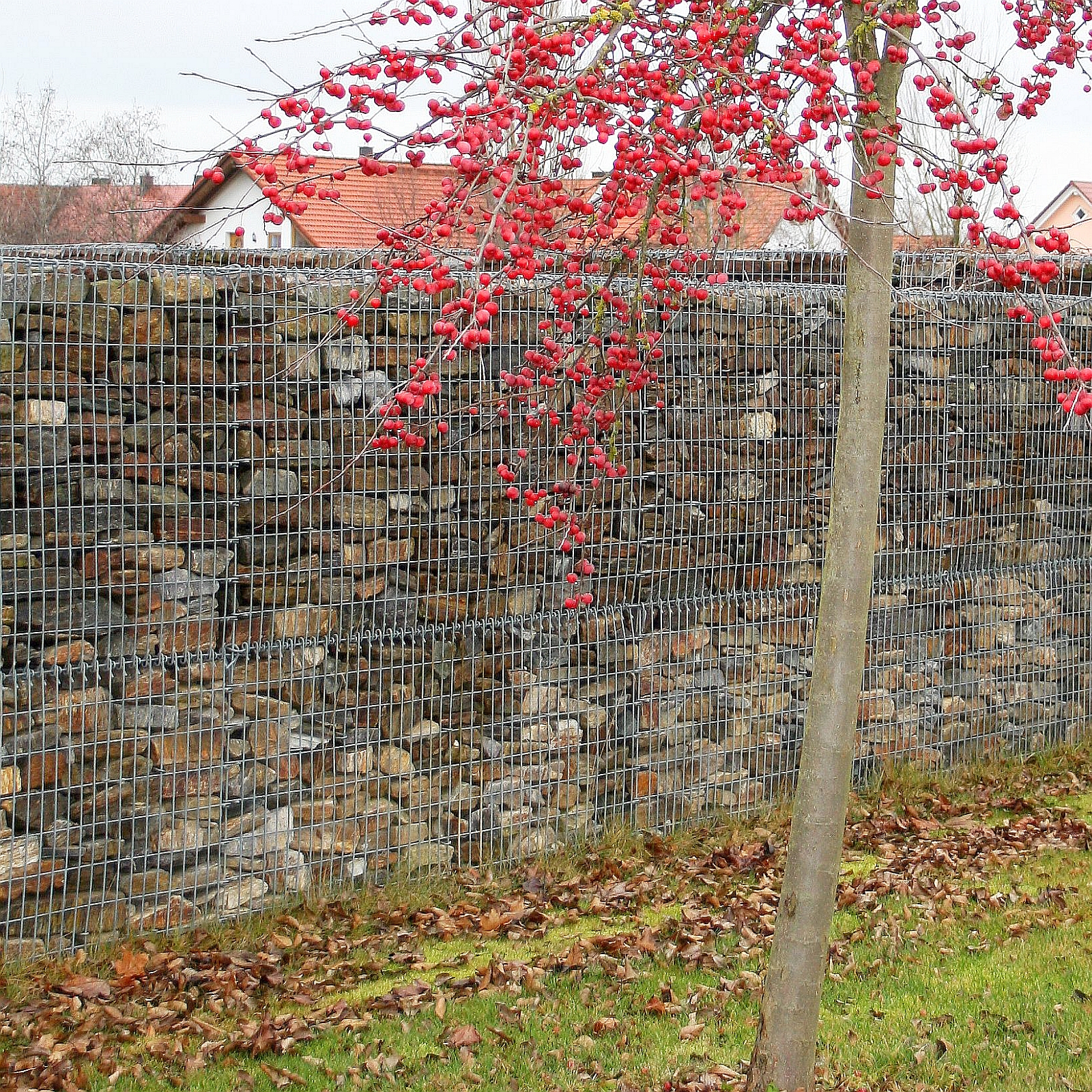 Ziersplitt 70/200 abgesackt, ca. 25 kg / Sack