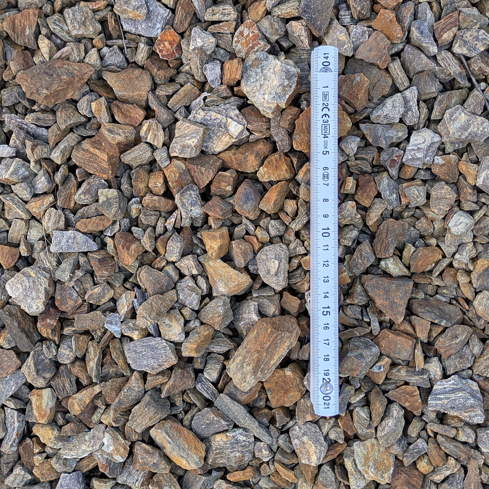 Ziersplitt 10/30 abgesackt, ca. 25 kg / Sack